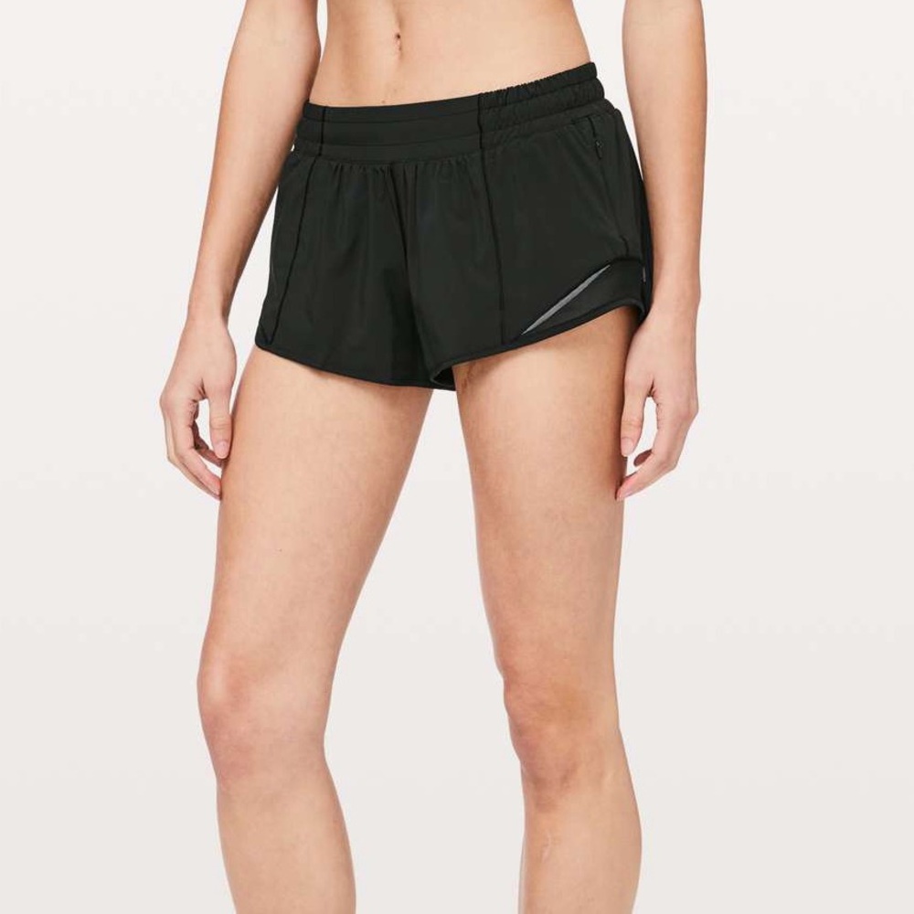 Lululemon size 6 black shorts